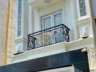 Chính chủ muốn bán nhà giá 4tỷ450 dt 82,4m2 đường huỳnh văn bánh, phú nhuận. gần chợ phú nhuận