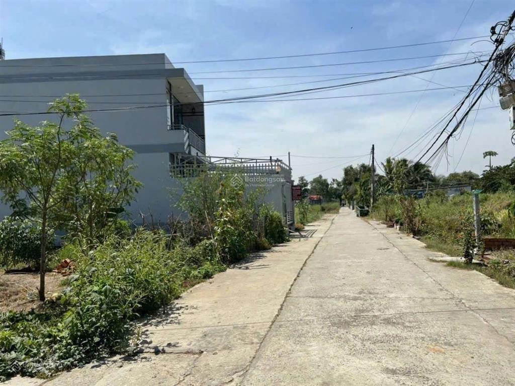 Nhà đẹp giá tốt nhà 1 trệt 1 lầu hưng long, bình chánh. 103m2
