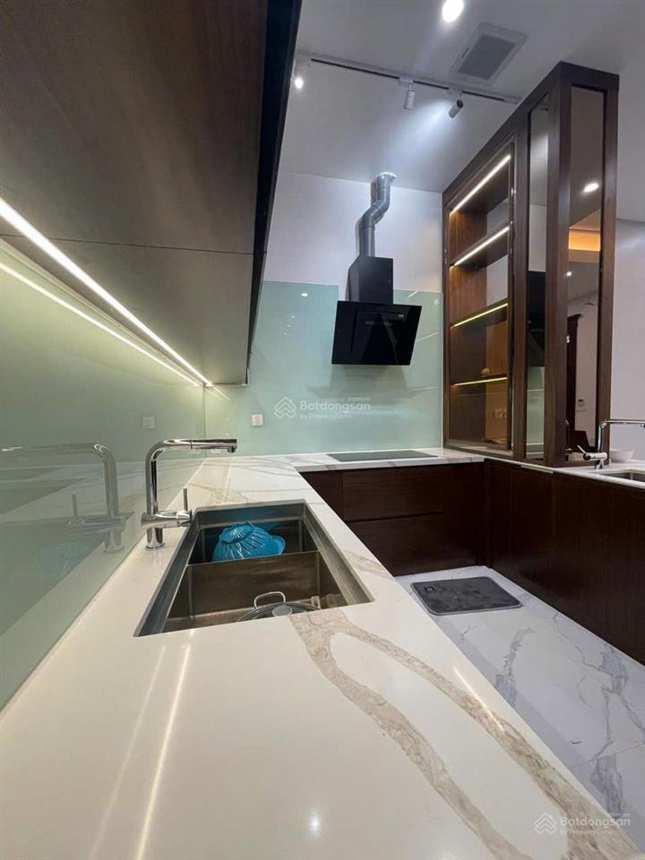 Bán biệt thự víp foresa nam từ liêm, ở luôn 150m2 4 tầng, mặt tiền 10m