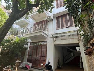 Bán biệt thự sân vườn trung văn ,nam từ liêm. 131m, 5 tầng, nhỉnh 28 tỷ.