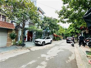 Chủ cần bán gấp bt kđt phùng khoang, nam từ liêm. 130m 4 tầng, thang máy , vị trí đắc địa, hơn 33ty