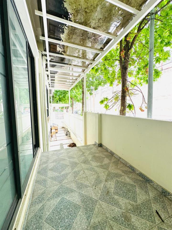 Bán gấp lk, thanh xuân. lô góc 160m 5 tầng 1 hầm, mt 15m. kinh doanh, vp , hơn 41 tỷ