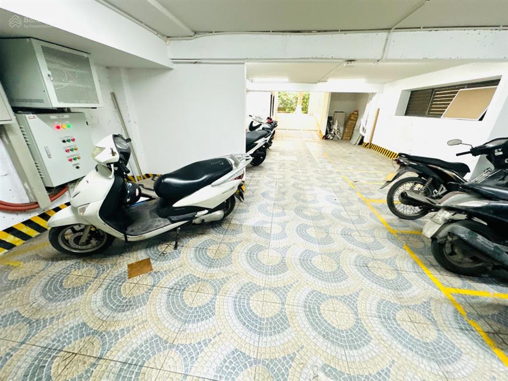 Bán gấp lk, thanh xuân. lô góc 160m 5 tầng 1 hầm, mt 15m. kinh doanh, vp , hơn 41 tỷ