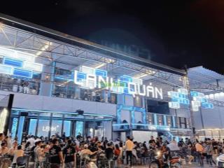 Cần sang nhanh nhà hàng tân bình mặt tiền