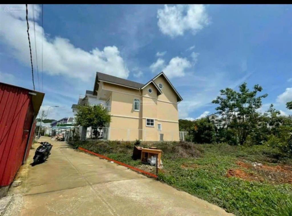 Bán đất mai anh đào, phường 8 (lâm viên) 201m2, giá chào 6,7 tỷ. giá tốt