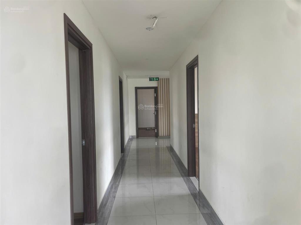 Tòa nhà trung tâm đà lạt cho thuê 500m2 có 3 tầng, 120 tr/tháng. kinh doanh ngân hàng, showroom lớn