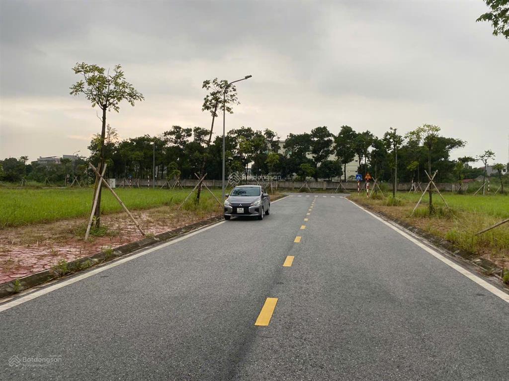 Bán đất quốc lộ 5, 3,3 tỷ, 88m2, mặt tiền 4,5m, pháp lý đầy đủ, cẩm giàng, hải dương