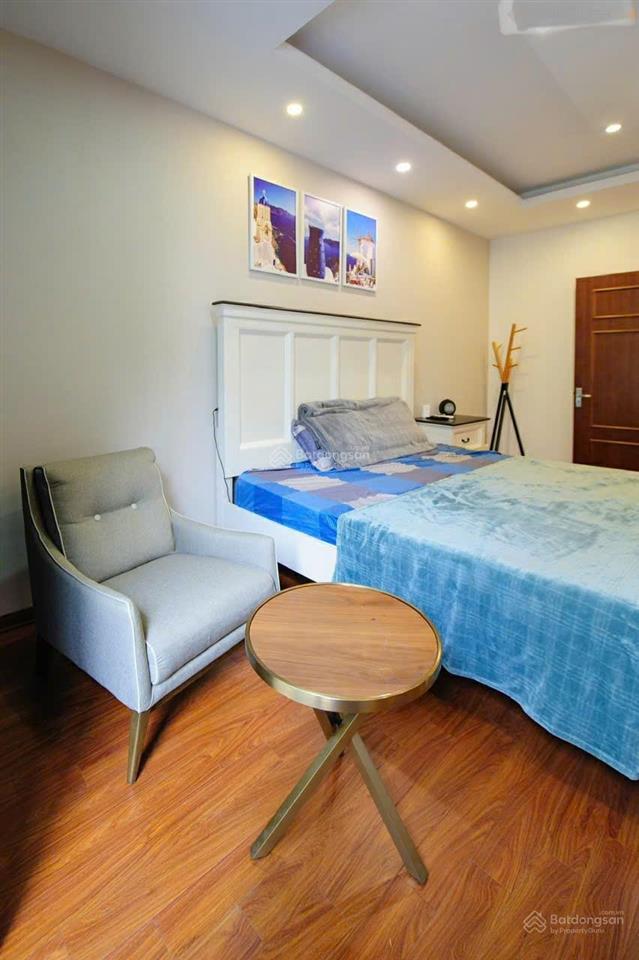 Cho thuê chung cư 176 định công, 71m2, 2 phòng ngủ 2 vệ sinh, sân chơi, bể bơi, đủ đồ, 12 triệu/th