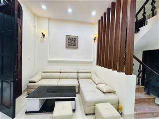 Cho thuê nhà riêng nguyễn chính 41m2, 3 tầng, mặt tiền 4.5m, giá 10tr/tháng