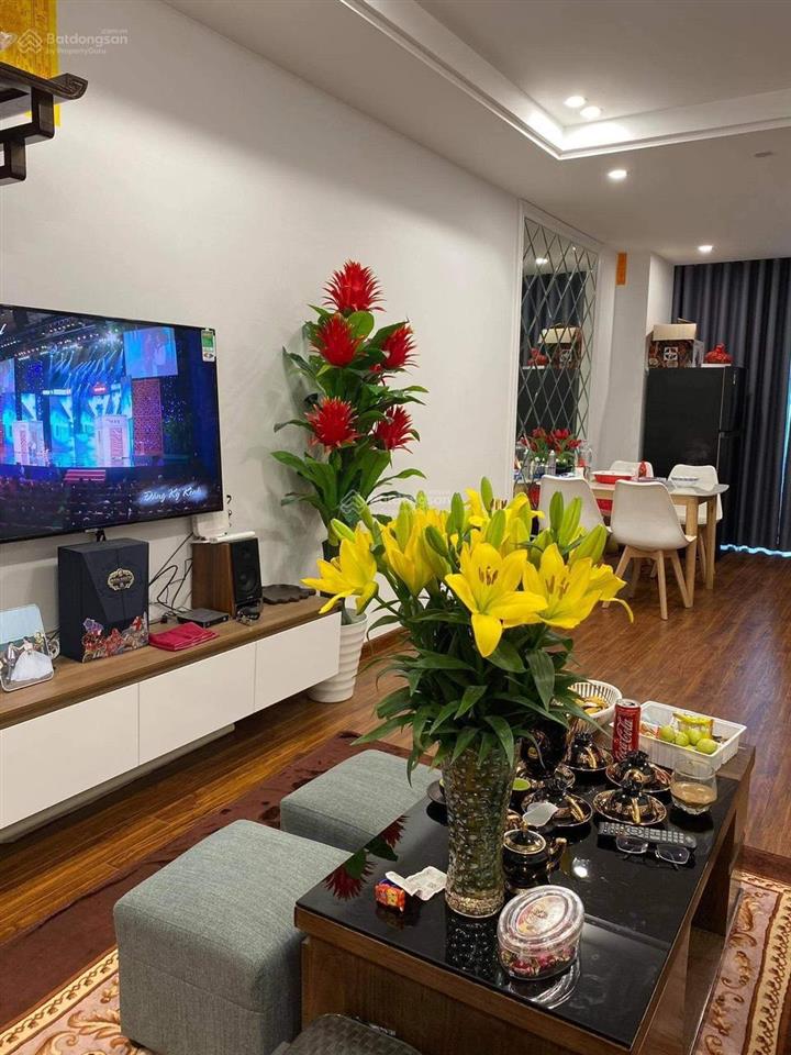 Bán chung cư sky central, định công, hoàng mai, 71m2, 2pn, 2 vs nội thất đẹp, giá 7 tỷ 100