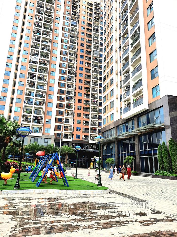 Bán căn hộ 176 định công, phương liệt 90m2, 3 ngủ 2 vs, sân chơi, bể bơi, giá 8 tỷ 800