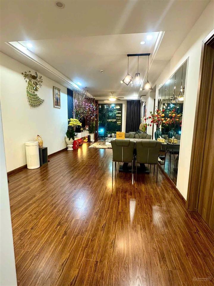 Bán chung cư sky central mặt đường 2.5, 103m2 3pn 2vs, nội thất liền tường, giá 9 tỷ 800