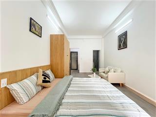Nhà 11p mới tinh ở cmt8 q10 cần sang nhượng hđkd 10 năm có lợi nhuận ổn định