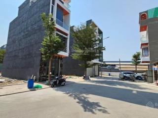 Tôi cần bán gấp đất đường nhà văn hóa, sau lưng co.op mart. 760tr/140m sổ hồng riêng,gọi 0843 378 ***