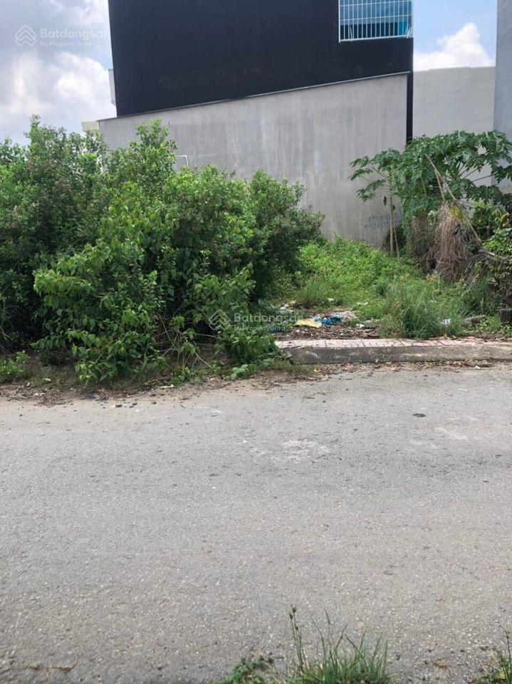 Đất ngộp tân an, mt đường huỳnh ngọc mai ,có sổ riêng. 700tr giá cắt lỗ 81m. dt833 vô, 0843 378 ***