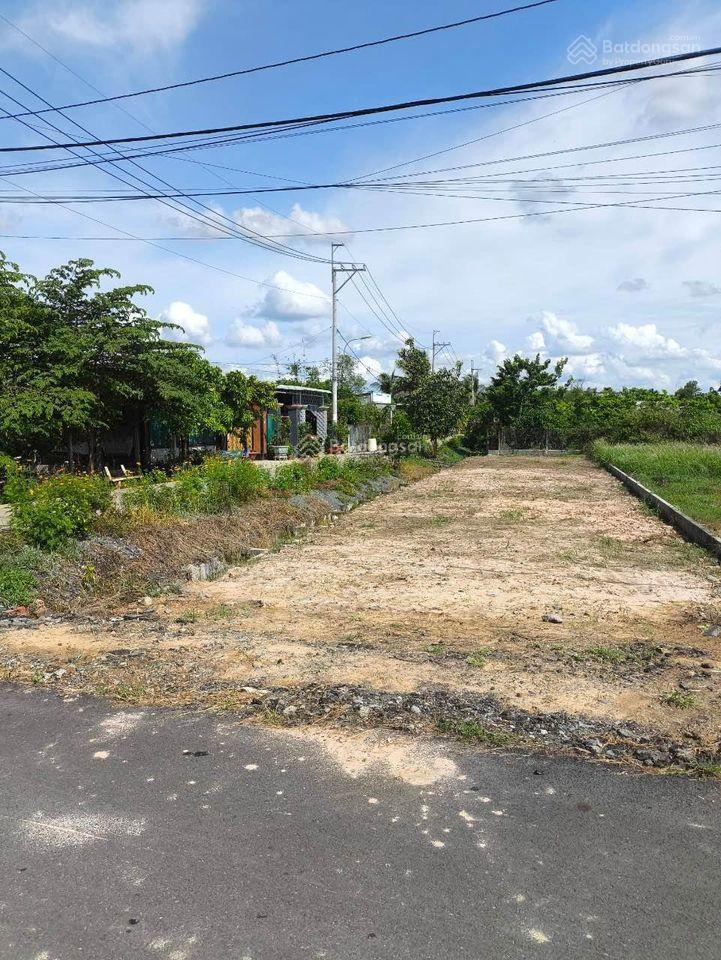 Đất đẹp kế bên kcn gia thuận, ql50 quẹo vô 50m. đường trước đất 8m, sổ riêng mới tách .380tr/150m2