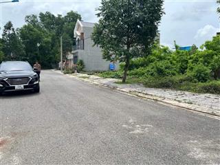 Em cần thanh lý gấp đất đường hoàng tuyển, p5 gò công. 115m/ 670tr sổ riêng .  0843 378 *** thanh