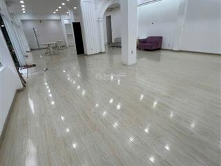 Cho thuê nhà 2 mặt tiền lý thường kiệt, phường 15, quận 11. dt 5,5 x 15, trệt 1 lầu, nhà đẹp