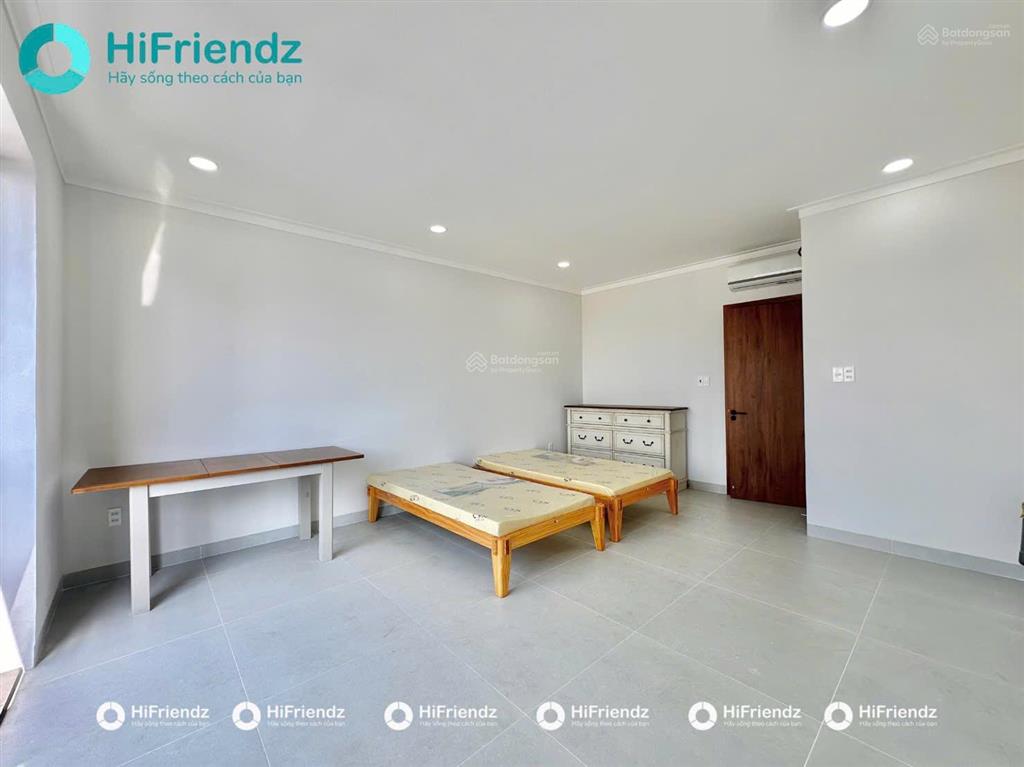 Cho thuê căn hộ dịch vụ gần ngã tư thủ đức