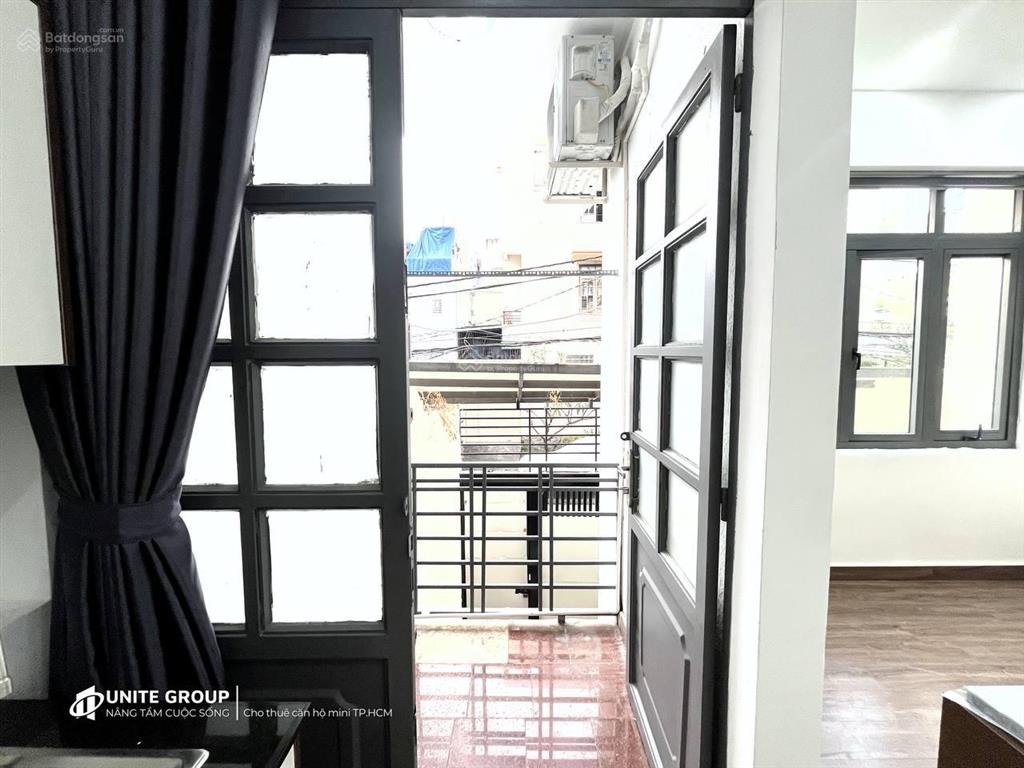 Cho thuê phòng trọ rộng 35m2, ban công, cửa sổ trời gần đh văn lang, hẻm xe hơi, full nội thất