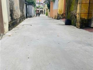 Nhà mặt ngõ ôtô dân xây 65m2 ngõ thông tứ tung
văn hội  văn bình  thường tín . mặt tiền rộng 5m