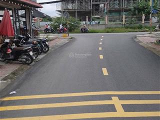 Nhà đẹp 3 tầng  lã xuân oai  tăng nhơn phú a  dt 80m2  giá 6.95 tỷ