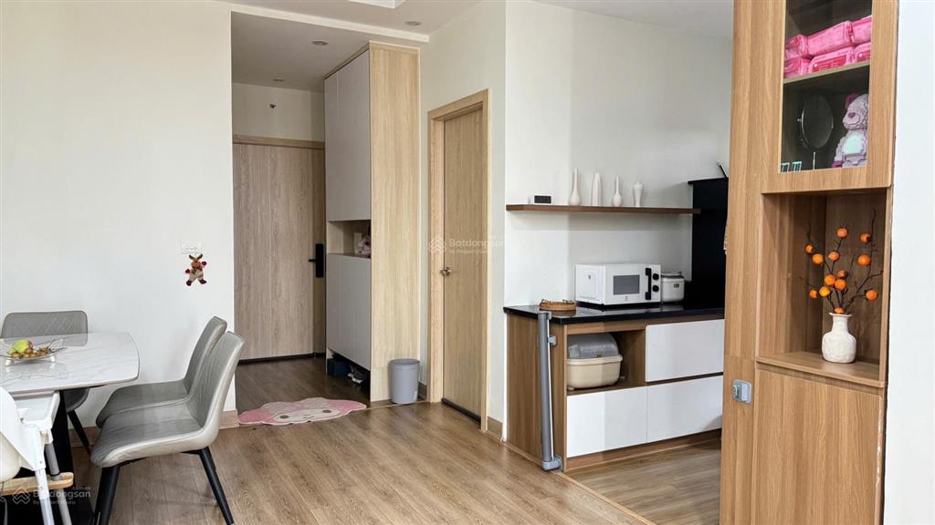 Bán ch tại lucky house, 3,3 tỷ, 70m2, nội thất đẹp.  0869 594 *** (y ảnh)