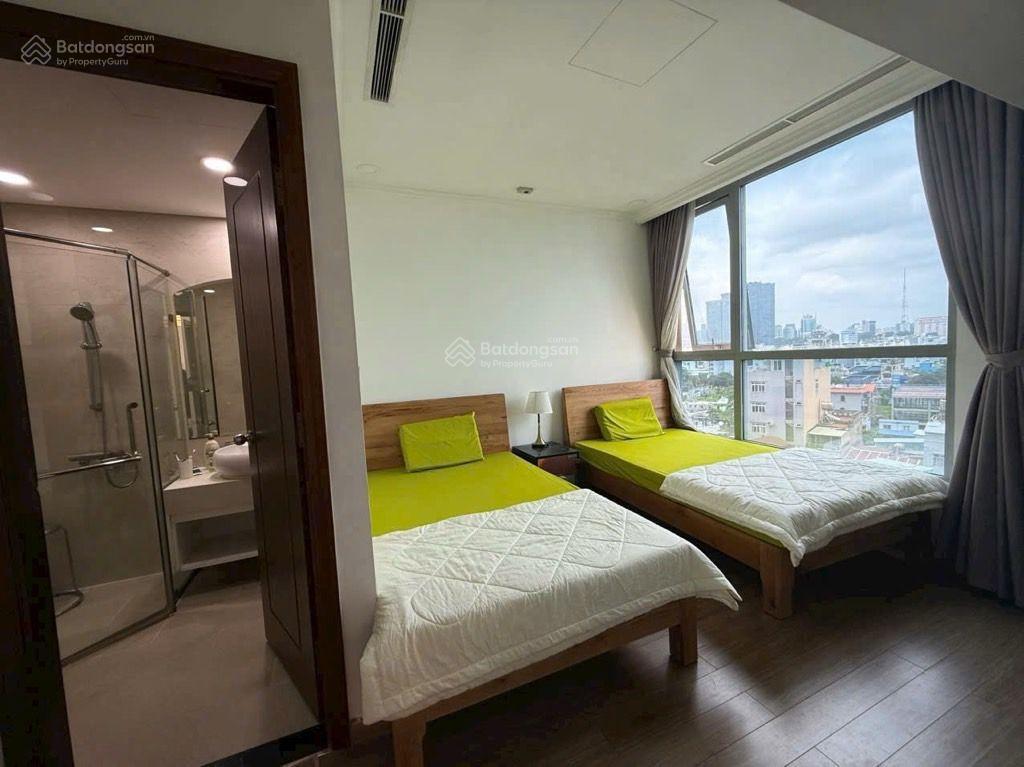 Bán gấp căn hộ khu landmark 81, 2pn, 2wc, 77m2, view thành phố, tiện ích đỉnh cao, giá dưới 10 tỉ