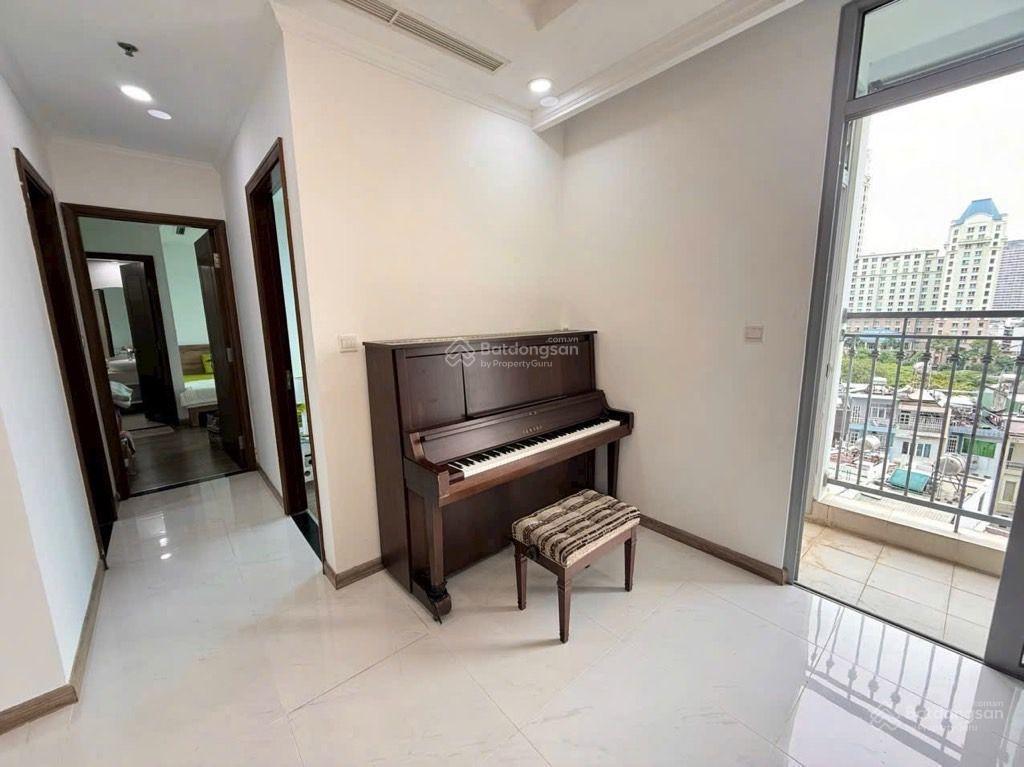Bán gấp căn hộ khu landmark 81, 2pn, 2wc, 77m2, view thành phố, tiện ích đỉnh cao, giá dưới 10 tỉ