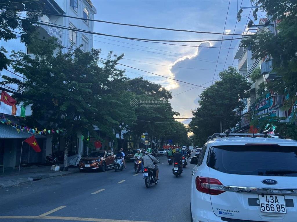 Bán lô góc nguyễn công trứ gần biển mỹ khê. kinh doanh đắc địa. 100m2, ngang 5m. giá 26.5 tỷ