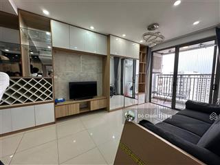 Cần tiền gấp bán căn hộ 75m2 2pn 2wc, tại sky center, tân bình giá 1,79 tỷ