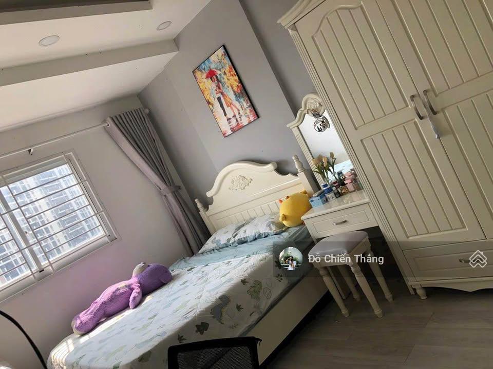 Cần tiền bán cc ehome s tại phú hữu, q9, 60m2, 2pn, 2wc giá 1,37 tỷ