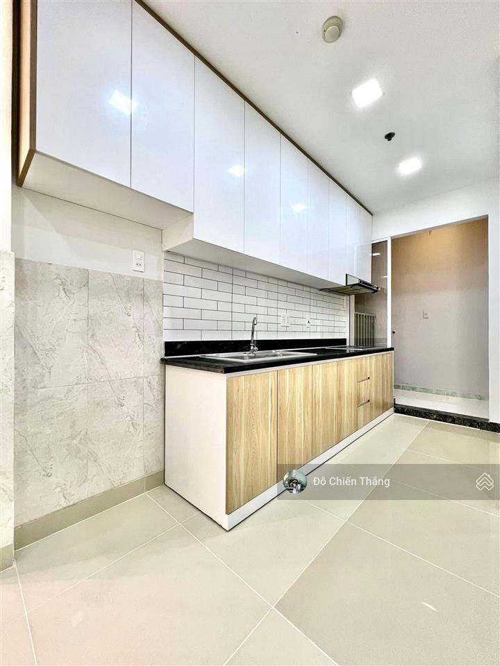 Cần bán gấp chung cư the harmona, tân bình, 73m2, 2pn, 2wc giá 1,75 tỷ