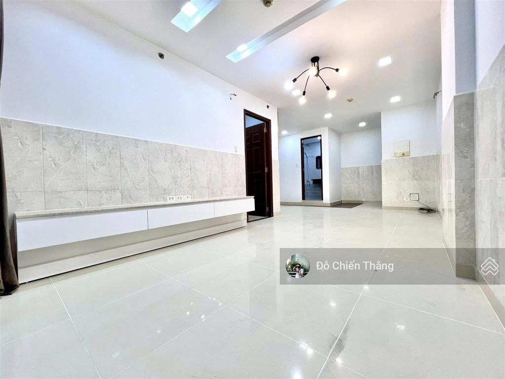 Cần bán gấp chung cư the harmona, tân bình, 73m2, 2pn, 2wc giá 1,75 tỷ