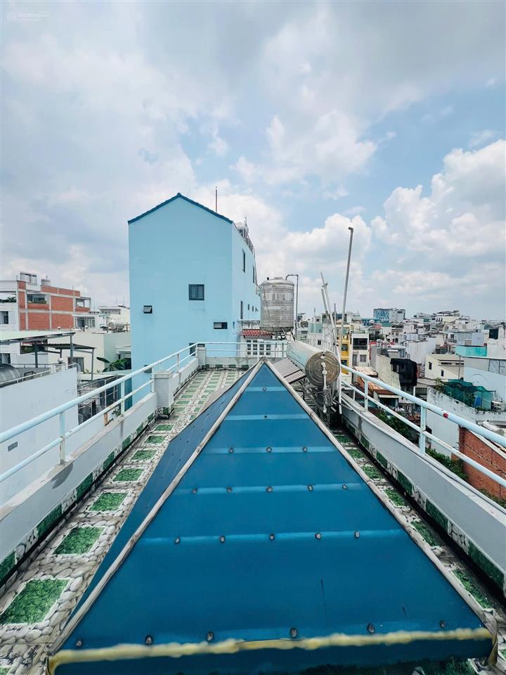 Chdv 7 phòng  cmt8  q10. gần tuyến metro  phù hợp khai thác dòng tiền. giữ tiền trong tương lai