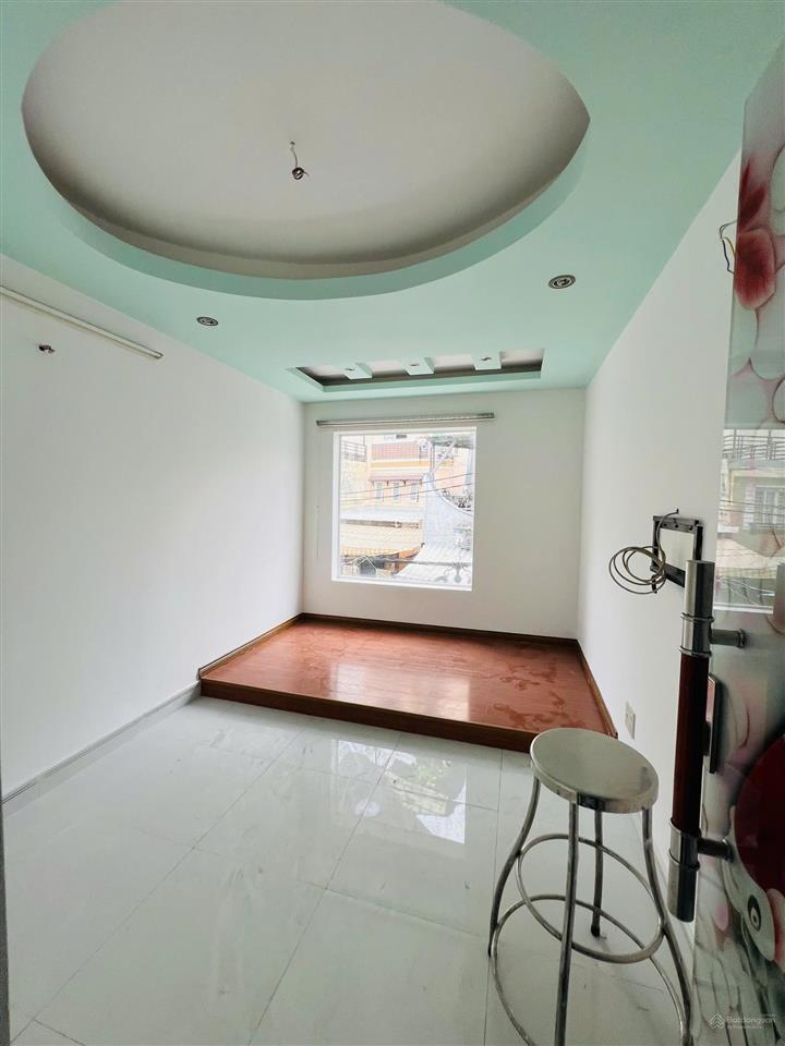 Chdv 7 phòng  cmt8  q10. gần tuyến metro  phù hợp khai thác dòng tiền. giữ tiền trong tương lai