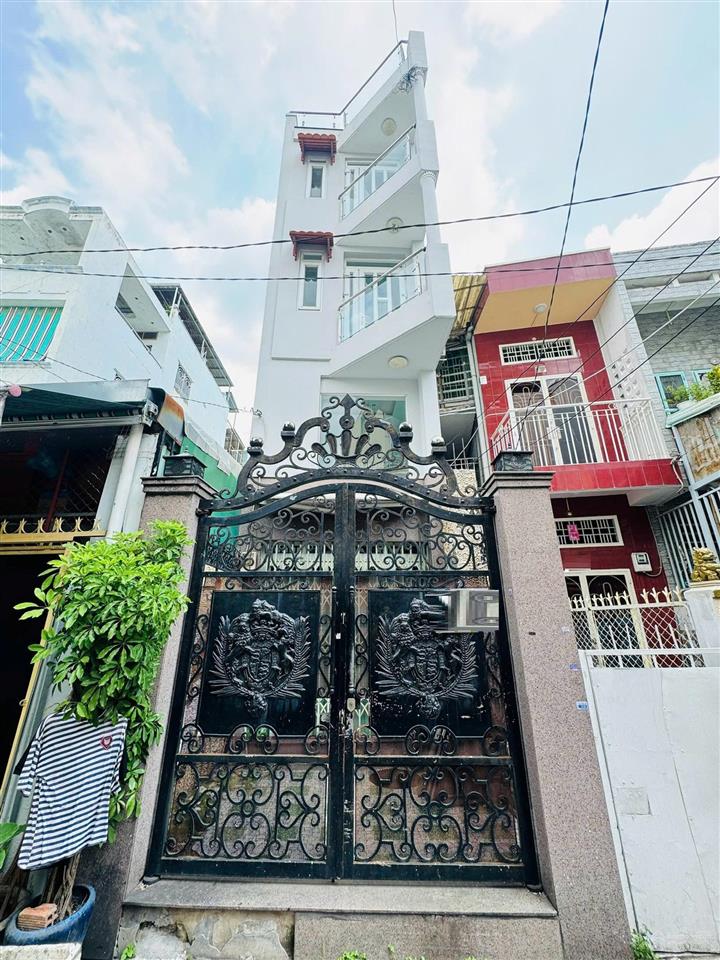 Chdv 7 phòng  cmt8  q10. gần tuyến metro  phù hợp khai thác dòng tiền. giữ tiền trong tương lai