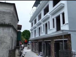 Bán nhà mới xây tại tân ước, giáp cenco 5  giao thông thuận tiện