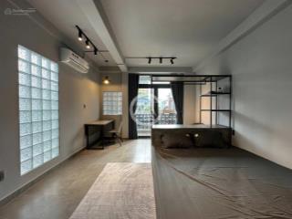 Cho thuê căn hộ studio full nội thất, bancon nguyễn cảnh chân quận 1, gần bùi viện