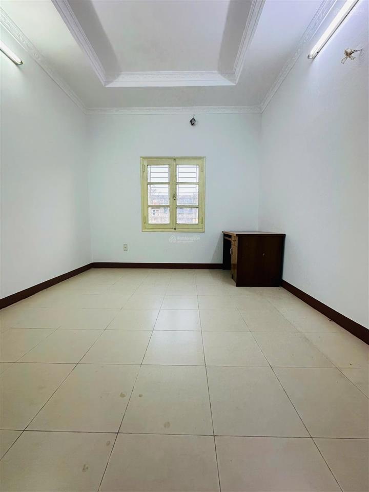 Cho thuê nhà căn hộ 4 ngủ chung cư l3, 200b thái thịnh, đống đa, hà nội