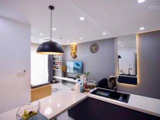 Tôi bán căn góc cc quang thái tower q. tp. dt 66m2 2pn 2wc, sh. lầu cao. giá 2,6 tỷ.  0763 828 ***