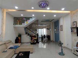 Hxt 8m  xe hơi ngủ trong nhà  đs9.p16. gò vấpsổ vuông vức  dân trí.  nhà 3 tầng dt112.8m2