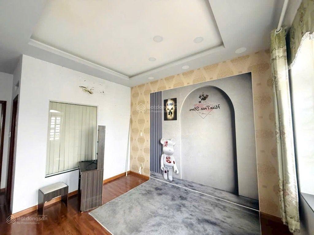 Nhà 5 tầng hxt 8m có vỉa hè đậu ô tô đường phan huy ích đối diện emart diện tích