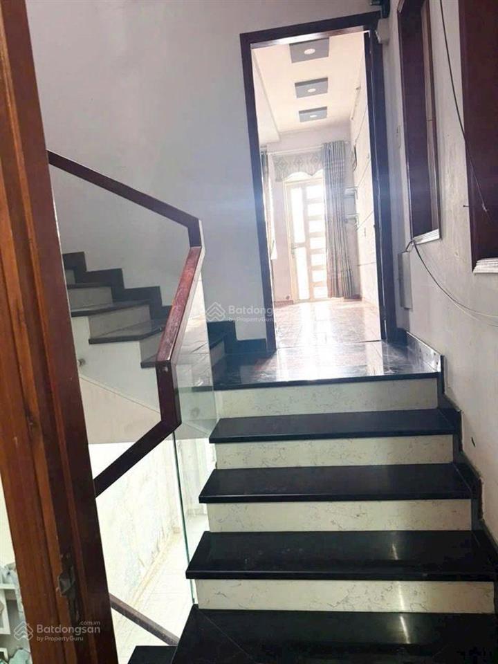 Nhà 5 tầng hxt 8m có vỉa hè đậu ô tô đường phan huy ích đối diện emart diện tích