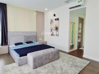Cần bán căn hộ cc cộng hòa plaza, diện tích 100m2, 3 phòng ngủ, 2wc, nhà mới, sổ hồng