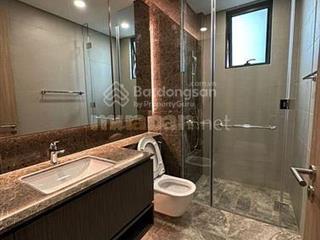 Gia đình tôi cần bán căn hộ central plaza, giá3,8 tỷ, 60m2, 2pn, 2wc, sổ hồng