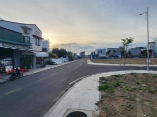 Chính chủ bán lô đất nền dự án sẵn sổ đỏ 68m2, 2tỷ3