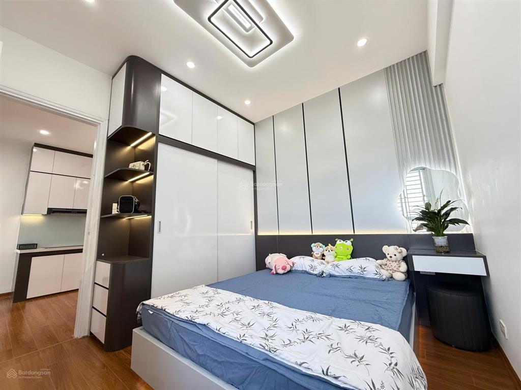 Chính chủ cần bán gấp cc tại thành phố giao lưu, 60m2, 2pn, 2wc, giá chỉ 5 tỉ giá cực chất