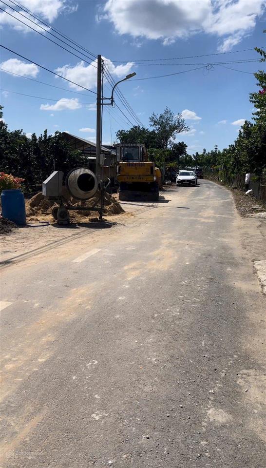 Chủ ngộp cần bán gấp đất vườn 2092m2 được tặng vườn bưởi đang thu hoạch, có thu nhập hàng tháng