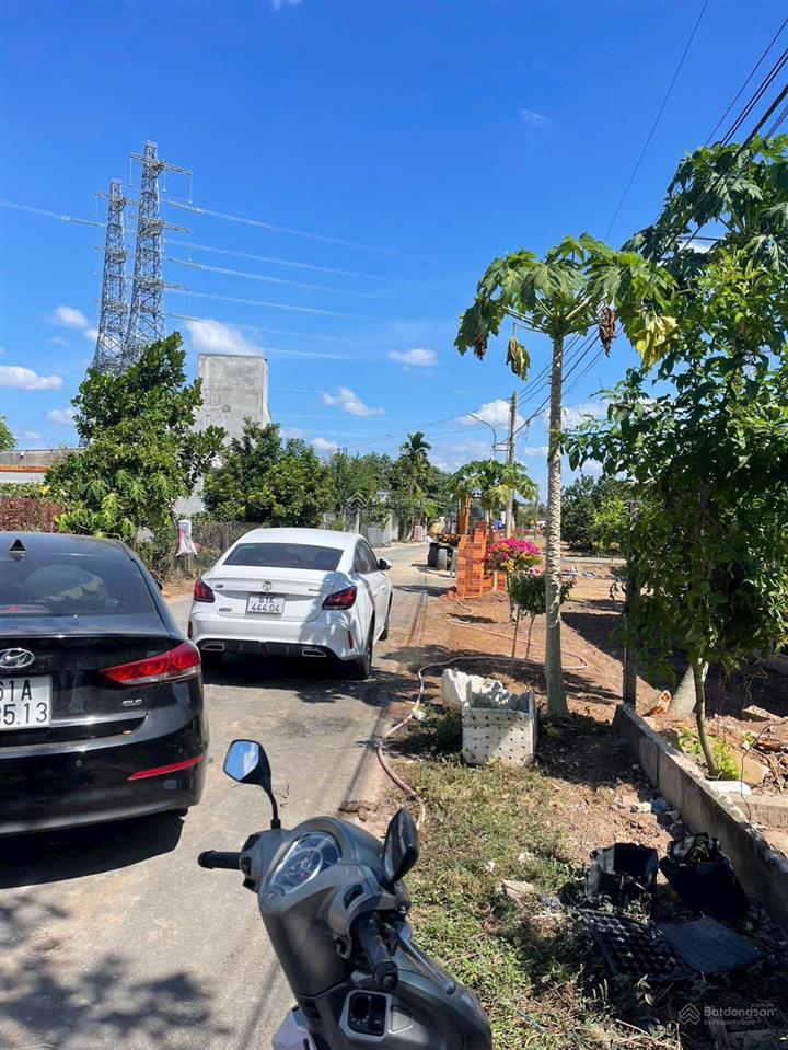 Chủ ngộp cần bán gấp đất vườn 2092m2 được tặng vườn bưởi đang thu hoạch, có thu nhập hàng tháng